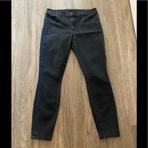 Joe’s Jeans Skinny Ankle Fit